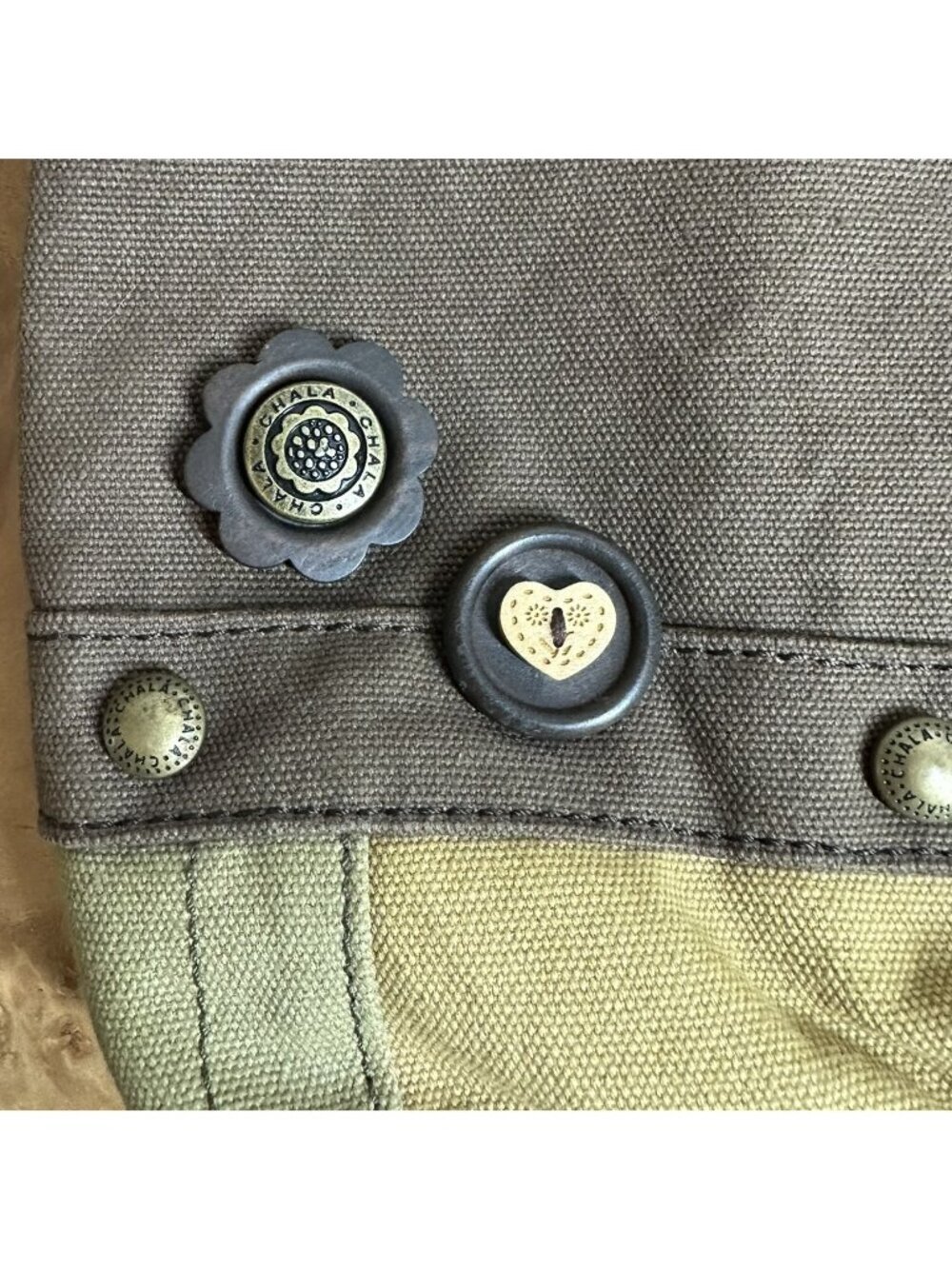 Chala Dog Paw Canvas Crossbody Bag NWT Brown Green Vegan Messenger Purse - Picture 5 of 8